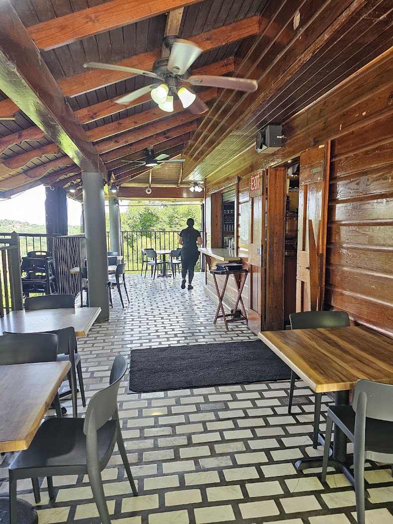 El Grand Marnier Restaurant